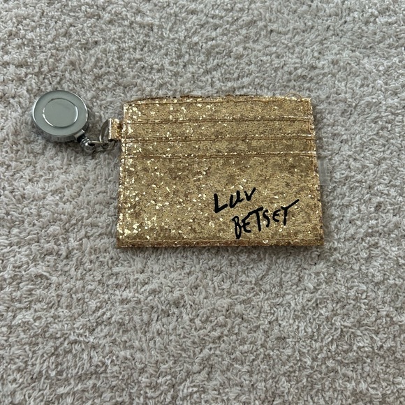 Betsey Johnson Gold Glitter Card Holder - Picture 1 of 3